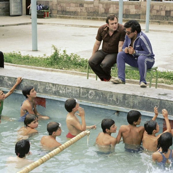 Спас людей из тонущего троллейбуса ценой карьеры. История советского пловца-супергероя Спас людей из тонущего троллейбуса ценой карьеры. История советского пловца-супергероя