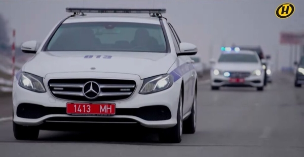 Мощнее и быстрее, чем другие авто МВД. «Стрела» показала технику из своего автопарка Мощнее и быстрее, чем другие авто МВД. «Стрела» показала технику из своего автопарка