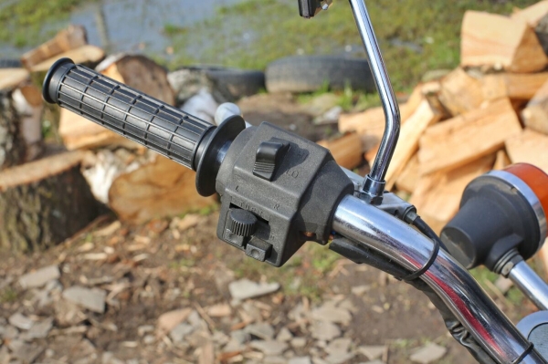 Белорус продает «Яву» за 1 500 долларов по курсу