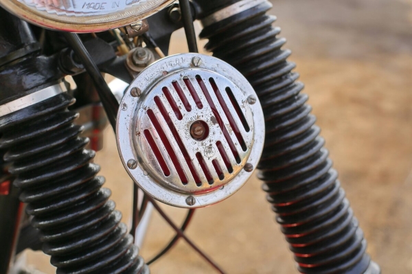 Белорус продает «Яву» за 1 500 долларов по курсу