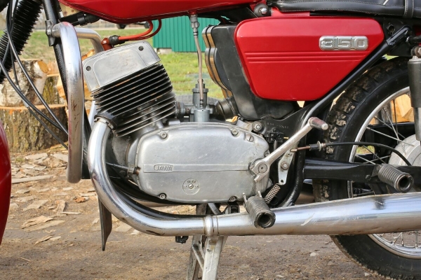 Белорус продает «Яву» за 1 500 долларов по курсу