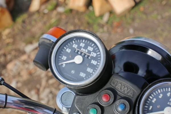 Белорус продает «Яву» за 1 500 долларов по курсу