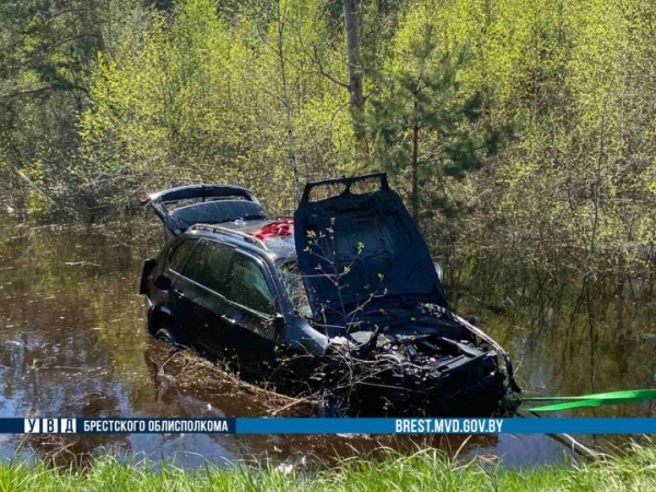 22-летний брестчанин не справился с управлением BMW