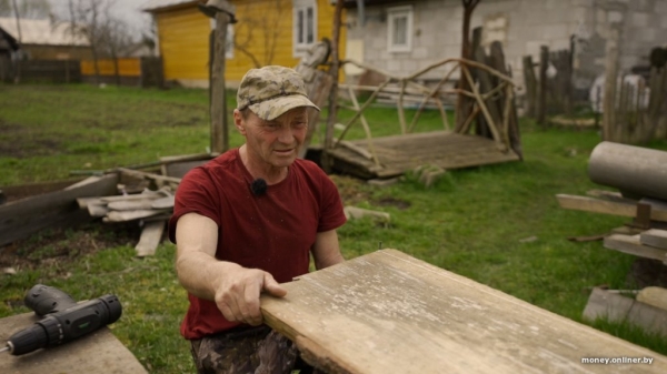 «Считалось, если есть лодка, ты хозяин». Мужчина из Брестской области 30 лет занимается необычным делом «Считалось, если есть лодка, ты хозяин». Мужчина из Брестской области 30 лет занимается необычным делом