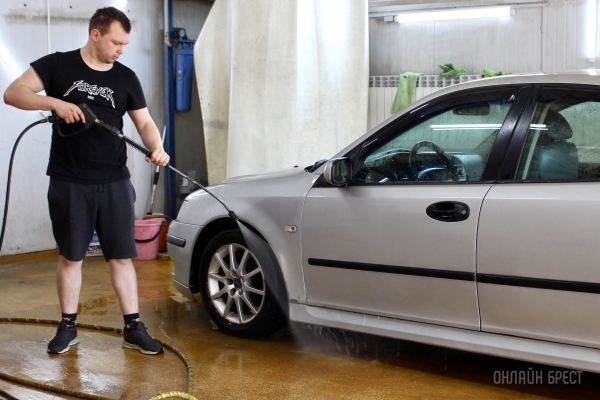 Автовладелец? Тогда смотри, на каких автомойках Бреста точно стоит обслуживать свою «ласточку» Автовладелец? Тогда смотри, на каких автомойках Бреста точно стоит обслуживать свою «ласточку»