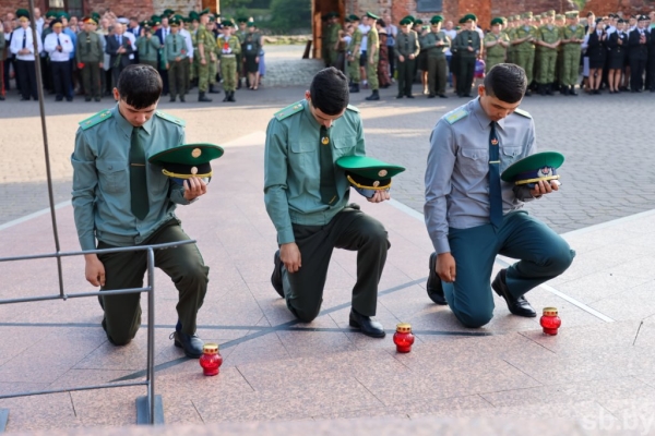 «Боевой расчет» в Брестской крепости «Боевой расчет» в Брестской крепости