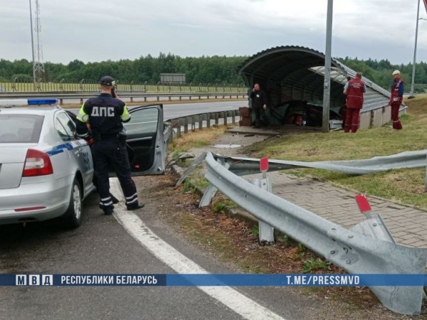 Жуткое ДТП произошло в Дзержинском районе: погибли два пешехода Жуткое ДТП произошло в Дзержинском районе: погибли два пешехода