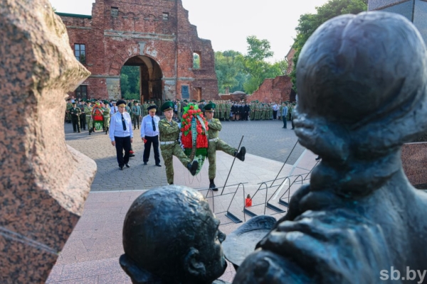 «Боевой расчет» в Брестской крепости «Боевой расчет» в Брестской крепости