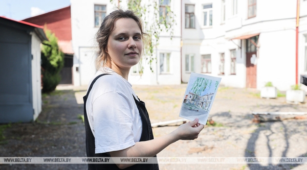 Уволилась с нелюбимой работы и рисует. Брестчанка в скетчах признается в любви родному городу Уволилась с нелюбимой работы и рисует. Брестчанка в скетчах признается в любви родному городу