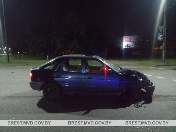 В Бресте произошло ДТП с участием автомобиля и мотоцикла В Бресте произошло ДТП с участием автомобиля и мотоцикла