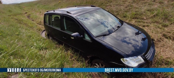 Водитель из Германии «вылетел» в кювет в Березовском районе Водитель из Германии «вылетел» в кювет в Березовском районе