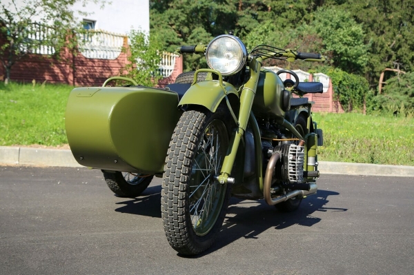 Считай, музейный экспонат! Белорус заморочился и вложил $10 тысяч в мотоцикл М-72 1953 г. в. Считай, музейный экспонат! Белорус заморочился и вложил $10 тысяч в мотоцикл М-72 1953 г. в.