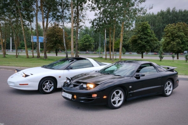 Показываем два редких Pontiac Firebird, которые есть в Беларуси Показываем два редких Pontiac Firebird, которые есть в Беларуси