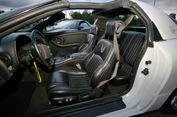 Показываем два редких Pontiac Firebird, которые есть в Беларуси Показываем два редких Pontiac Firebird, которые есть в Беларуси