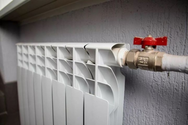 Какая температура считается нормальной после включения отопления в жилфонде