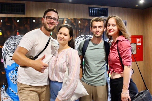 Наслаждайся вкусной кухней и играй в боулинг! На Советской в центре Бреста открылось новое кафе «David Bowley». Бронь столиков и дорожек