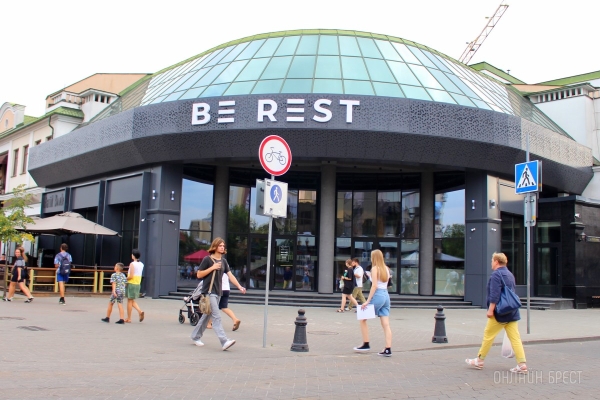 Наслаждайся вкусной кухней и играй в боулинг! На Советской в центре Бреста открылось новое кафе «David Bowley». Бронь столиков и дорожек