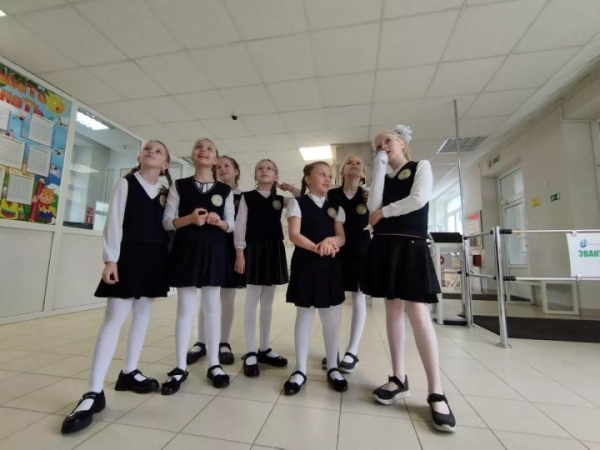 Депутаты и учителя предложили ввести в школах единую форму для всех