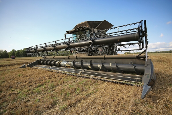 Водитель самого крутого комбайна в Беларуси: «За 1 000 рублей в поле точно бы не работал!»