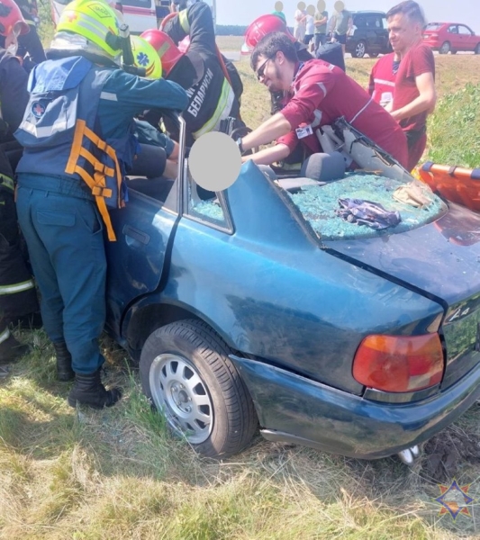 Серьезное ДТП возле Бреста. Подробности и фото от МЧС Серьезное ДТП возле Бреста. Подробности и фото от МЧС