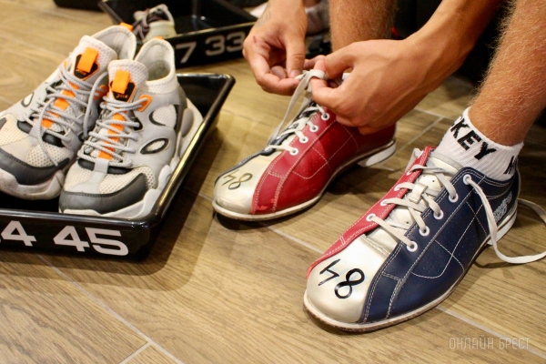 Наслаждайся вкусной кухней и играй в боулинг! На Советской в центре Бреста открылось новое кафе «David Bowley». Бронь столиков и дорожек