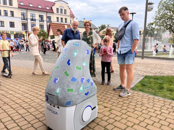 Полтонны мороженого, розыгрыши, фан-зона: праздник в честь II Игр стран СНГ устроили в Бресте Полтонны мороженого, розыгрыши, фан-зона: праздник в честь II Игр стран СНГ устроили в Бресте