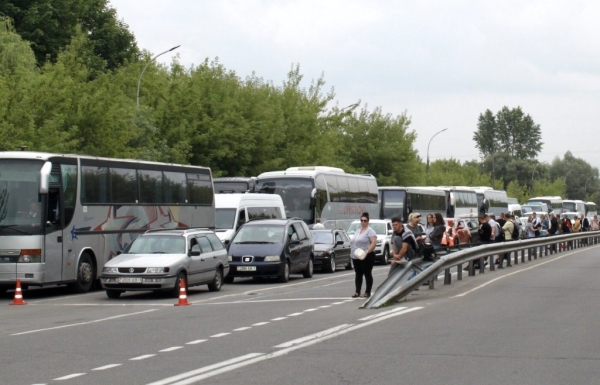Пересекающий границу арестованный транспорт должника будут передавать судебным исполнителям