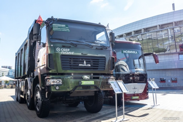 МАЗ провел белорусскую презентацию своего нового междугороднего автобуса