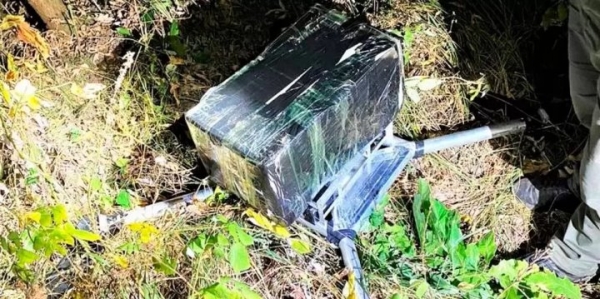 Литовским пограничникам контрабанда упала с неба прямо в руки Литовским пограничникам контрабанда упала с неба прямо в руки