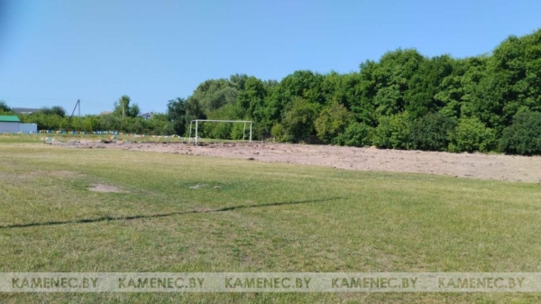 До и после. Предлагаем посмотреть на изменения Каменецкого стадиона «Колос» после обновления До и после. Предлагаем посмотреть на изменения Каменецкого стадиона «Колос» после обновления