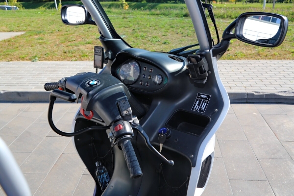 «Покупал за $2 200, но для меня — цены ему нет!» Белорус приобрёл редкий скутер BMW C1 «Покупал за $2 200, но для меня — цены ему нет!» Белорус приобрёл редкий скутер BMW C1