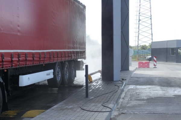 Что говорят водители об обязательной дезинфекции транспорта на границе Что говорят водители об обязательной дезинфекции транспорта на границе