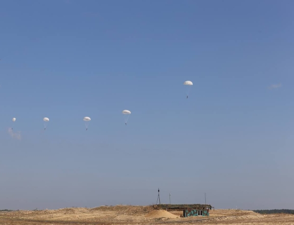 На полигоне Брестский силы ОДКБ отработали уничтожение групп противника