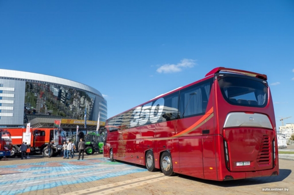 МАЗ провел белорусскую презентацию своего нового междугороднего автобуса