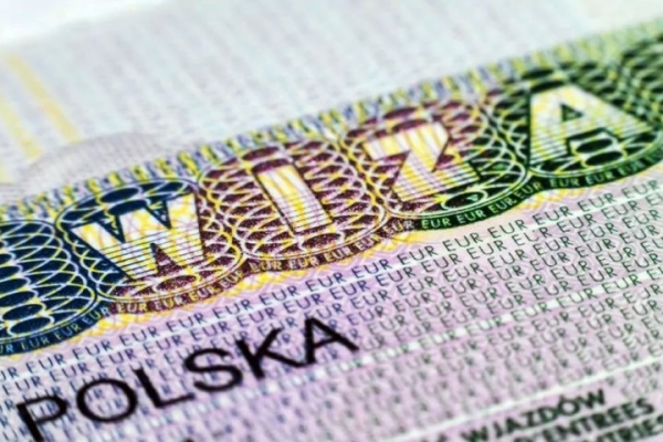 Скандал с польскими визами: чем белорусам грозит возможный уход посредников