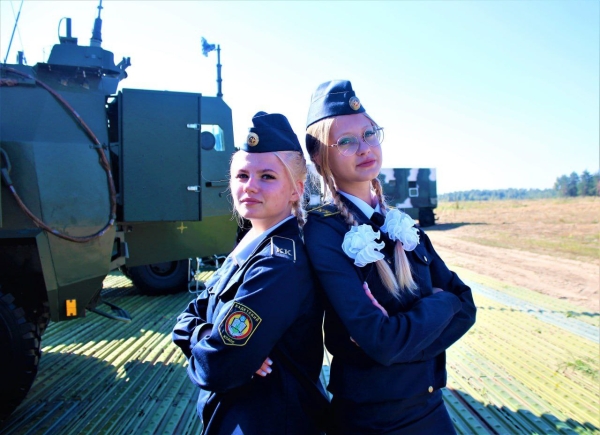 Учащиеся правовых классов средней школы № 28 Бреста побывали на полигоне «Брестский» Учащиеся правовых классов средней школы № 28 Бреста побывали на полигоне «Брестский»