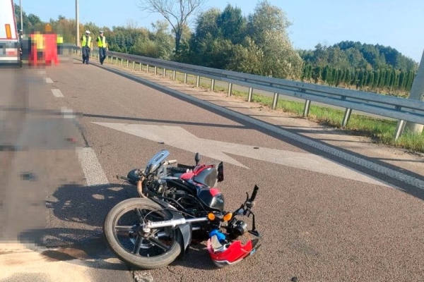 Смертельное ДТП в Бяла-Подляске: водитель мопеда попал под колеса фуры белоруса Смертельное ДТП в Бяла-Подляске: водитель мопеда попал под колеса фуры белоруса