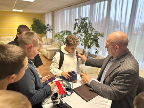 Знаменитый борец Александр Карелин посещает Брест Знаменитый борец Александр Карелин посещает Брест