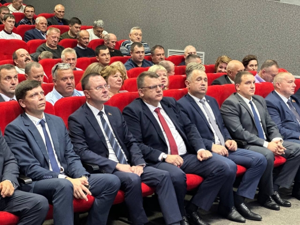 Чествование лучших работников КУП «Брестский общественный транспорт» Чествование лучших работников КУП «Брестский общественный транспорт»