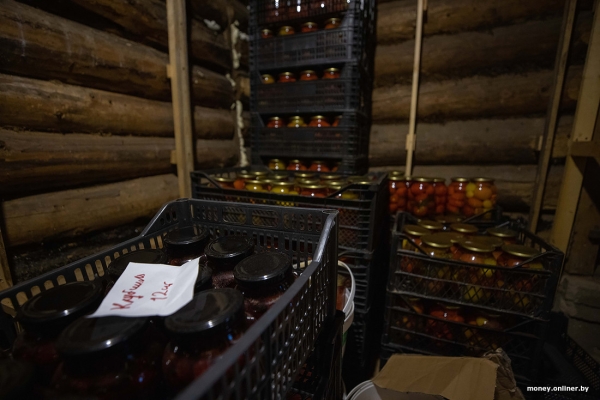 «За день выручка может быть 1000 рублей». Белорусы о том, как закатки и варенье конвертируются в море и iPhone