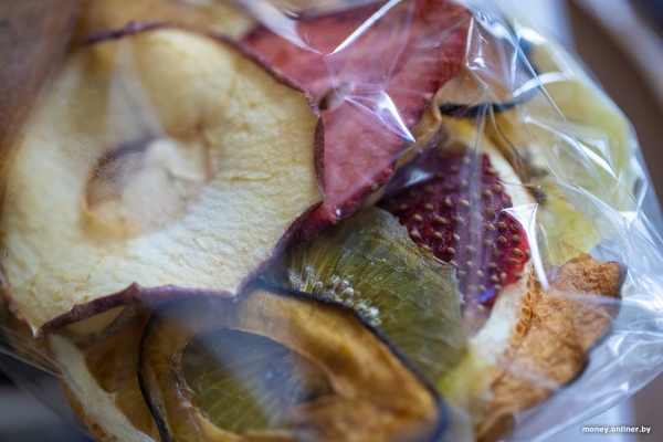 «За день выручка может быть 1000 рублей». Белорусы о том, как закатки и варенье конвертируются в море и iPhone