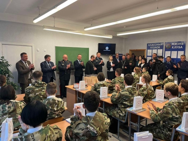 В Бресте состоялось открытие военно-патриотического клуба «Дубровский форт» В Бресте состоялось открытие военно-патриотического клуба «Дубровский форт»