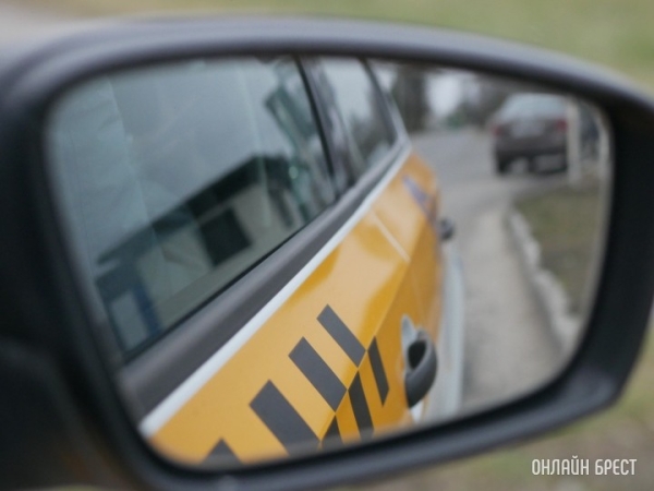 Rонфликт таксиста с пассажиром закончился уголовным делом Rонфликт таксиста с пассажиром закончился уголовным делом