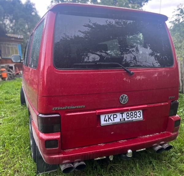 Полгода работы и $5 000 вложений! Белорус модно «затюнил» народный VW T4 Multivan Полгода работы и $5 000 вложений! Белорус модно «затюнил» народный VW T4 Multivan