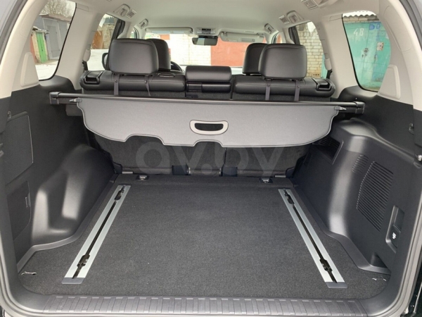 В Барановичах продается машина по цене дома: что в ней особенного