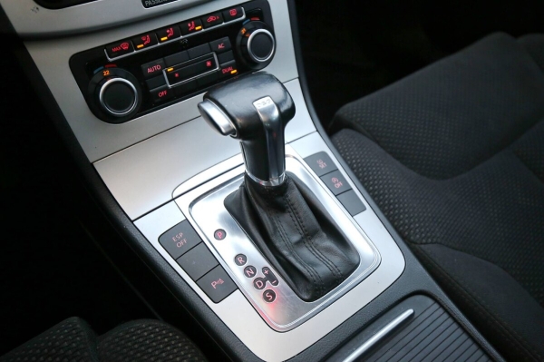 Белорус купил бензиновый VW Passat (B6) за $6 800. Проверили, стоил ли он своих денег Белорус купил бензиновый VW Passat (B6) за $6 800. Проверили, стоил ли он своих денег