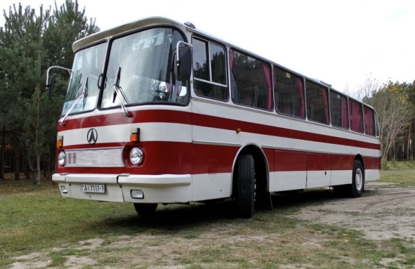 «Жена, конечно, не в восторге». Брестчанин купил советский ЛАЗ-699Р за $1 000, а вложил уже 10 тысяч долларов «Жена, конечно, не в восторге». Брестчанин купил советский ЛАЗ-699Р за $1 000, а вложил уже 10 тысяч долларов