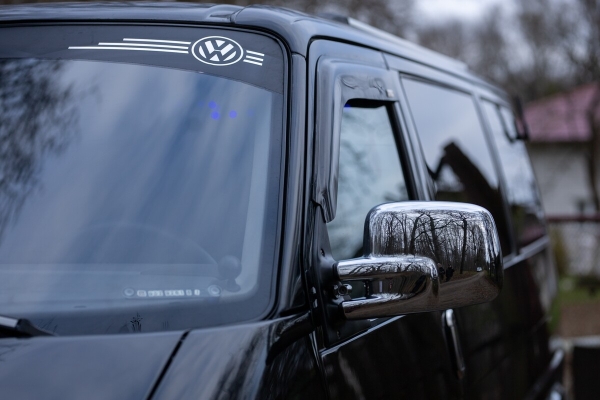 Полгода работы и $5 000 вложений! Белорус модно «затюнил» народный VW T4 Multivan Полгода работы и $5 000 вложений! Белорус модно «затюнил» народный VW T4 Multivan