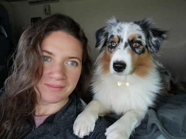 «Да хоть с крокодилом! Главное, чтобы в кабине было чисто!» Белоруска ушла в дальнобой и ездит... с собакой «Да хоть с крокодилом! Главное, чтобы в кабине было чисто!» Белоруска ушла в дальнобой и ездит... с собакой