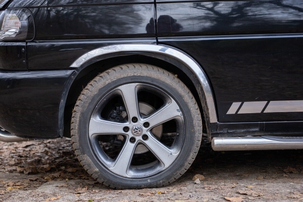 Полгода работы и $5 000 вложений! Белорус модно «затюнил» народный VW T4 Multivan Полгода работы и $5 000 вложений! Белорус модно «затюнил» народный VW T4 Multivan